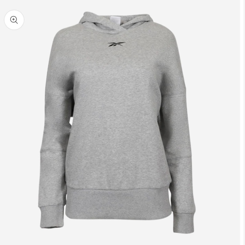 NEW with tag. Reebok oversized retro hoodie. Size 2X, 18/20.